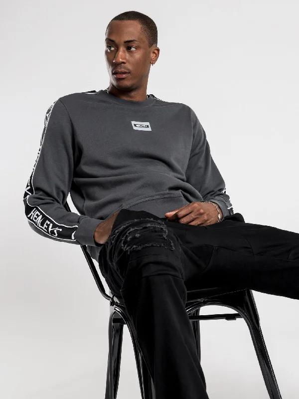 Decker Crew Jumper in Washed Black