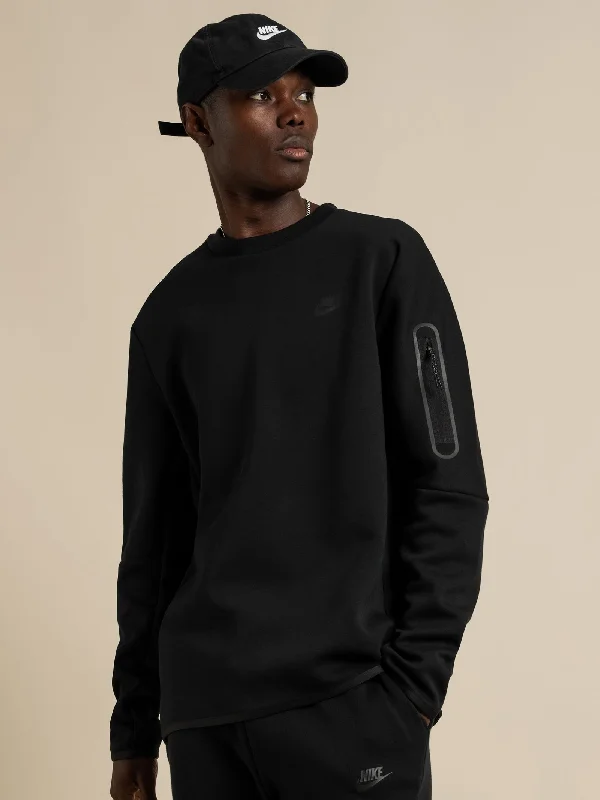 Tech Fleece Crewneck in Black